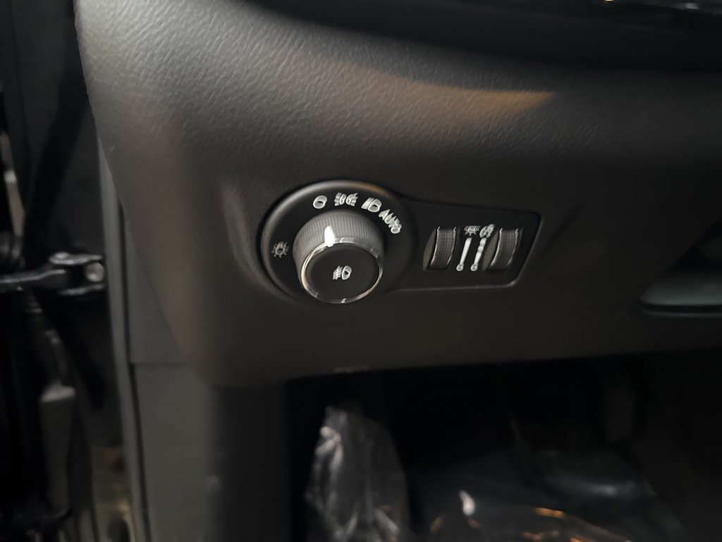New 2026 Jeep Compass Latitude AWD/4WD image 13