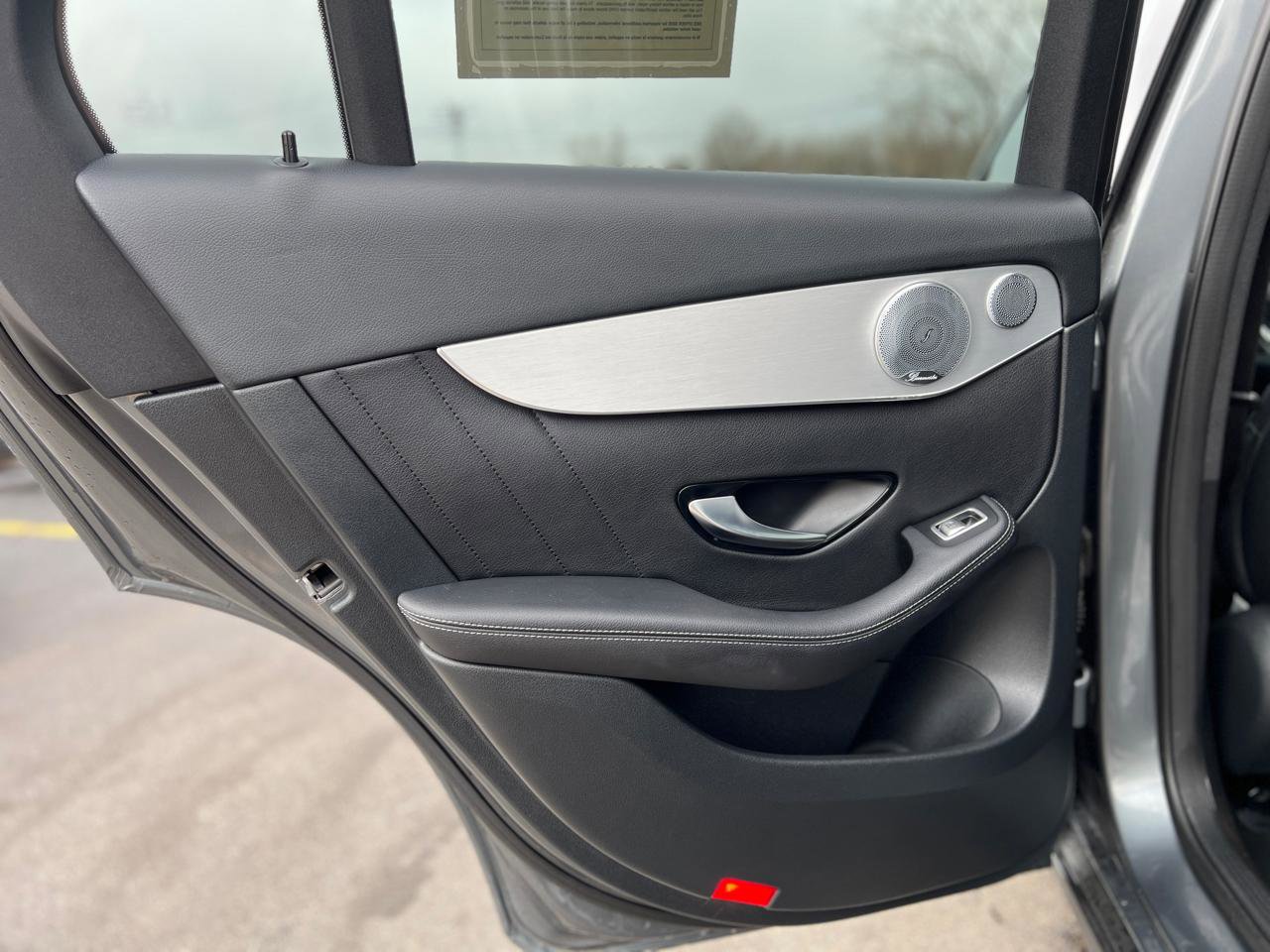 Used 2019 Mercedes-Benz GLC 300 4MATIC image 31