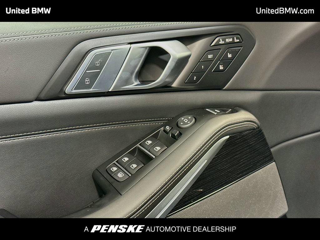 New 2027 BMW X7 xDrive40i w/ Executive Package AWD/4WD image 3