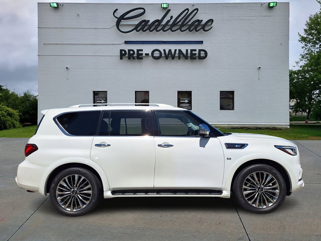 Used 2018 INFINITI QX80 2WD w/ Deluxe Technology Package image 2