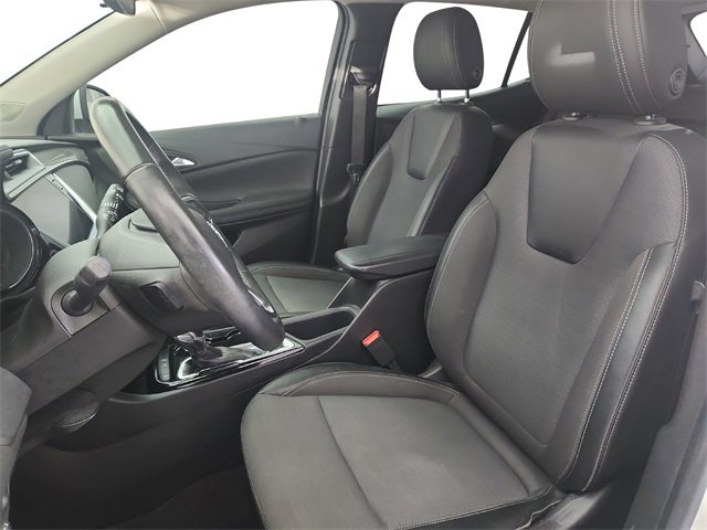 Used 2022 Buick Encore GX Select image 10