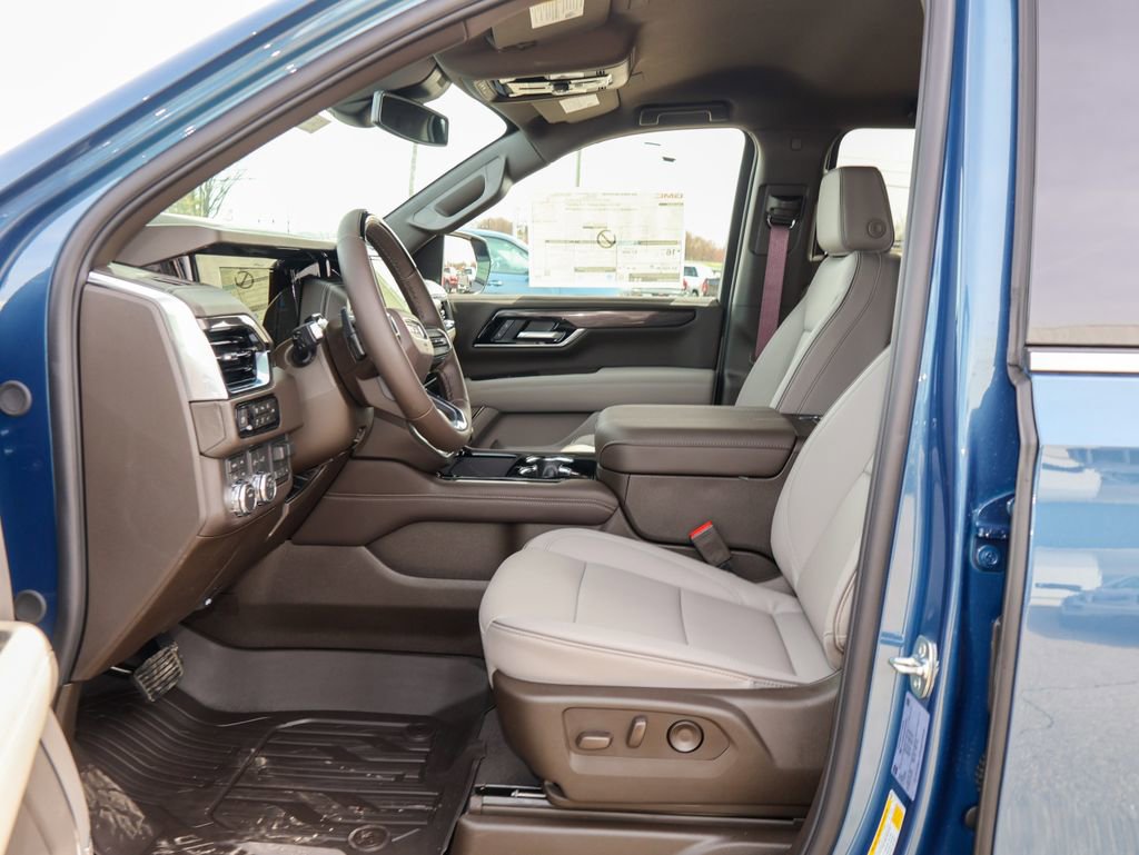 New 2026 GMC Yukon XL Elevation image 6