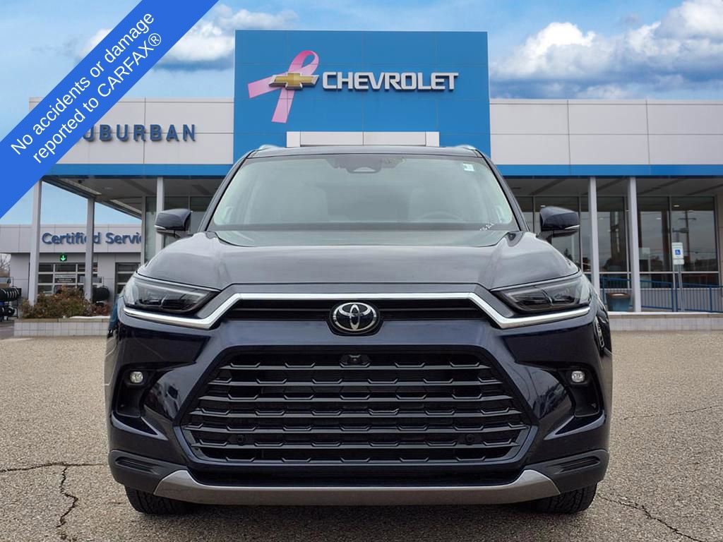 Used 2025 Toyota Grand Highlander Platinum image 2