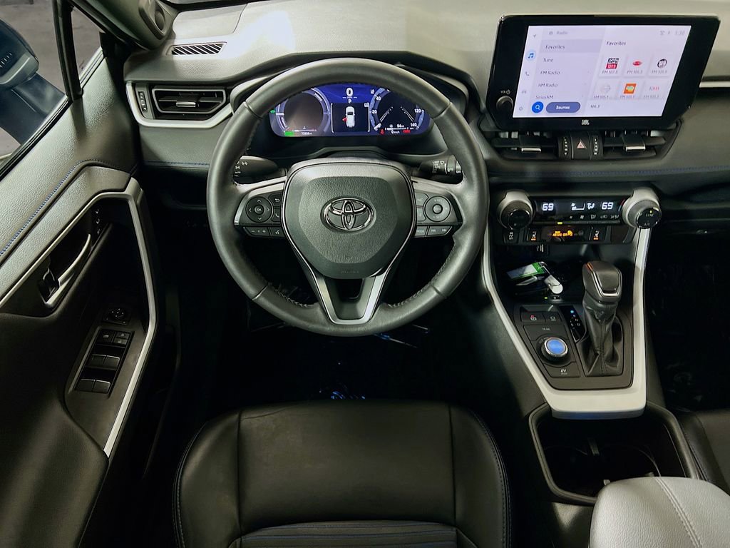 Used 2024 Toyota RAV4 XSE w/ Advanced Technology Package AWD/4WD image 19