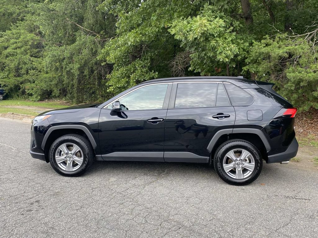 Used 2024 Toyota RAV4 XLE FWD image 2