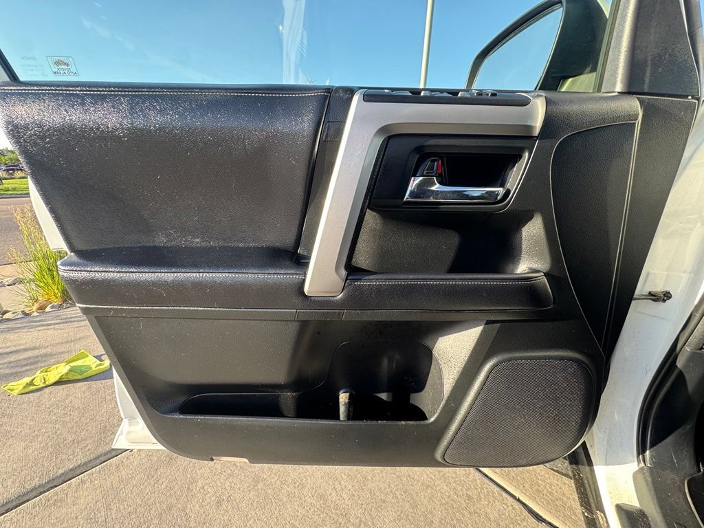 Used 2019 Toyota 4Runner SR5 AWD/4WD image 24