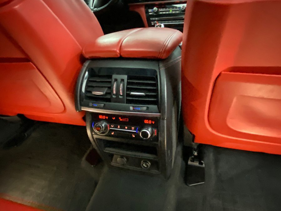 Used 2016 BMW X5 M AWD/4WD image 42