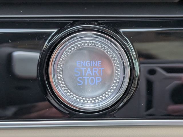 Used 2026 Genesis GV70 2.5T Select image 30