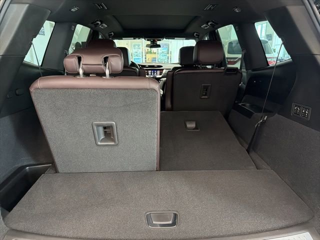 Used 2024 Cadillac XT6 Premium Luxury AWD/4WD image 29