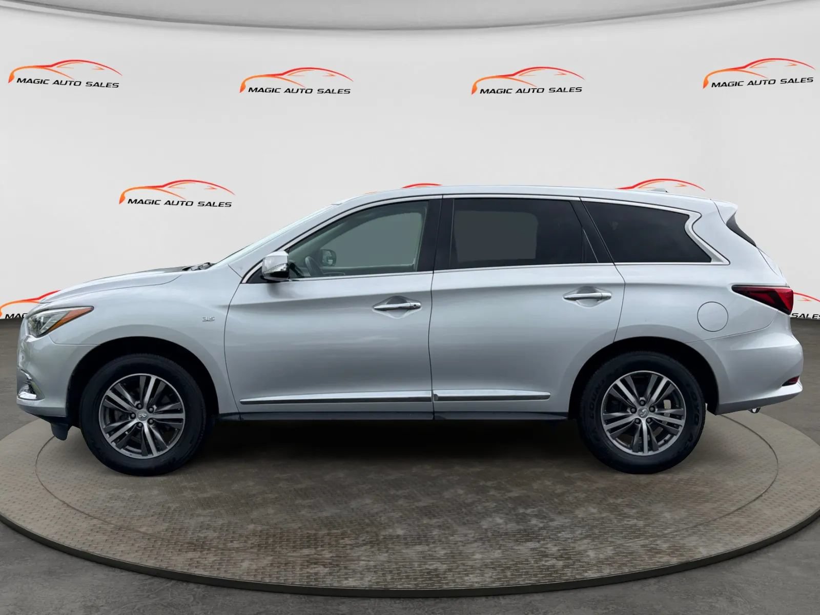 Used 2019 INFINITI QX60 Pure AWD/4WD image 7
