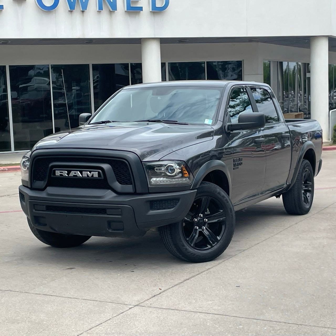 Used 2024 RAM 1500 Classic Warlock image 9