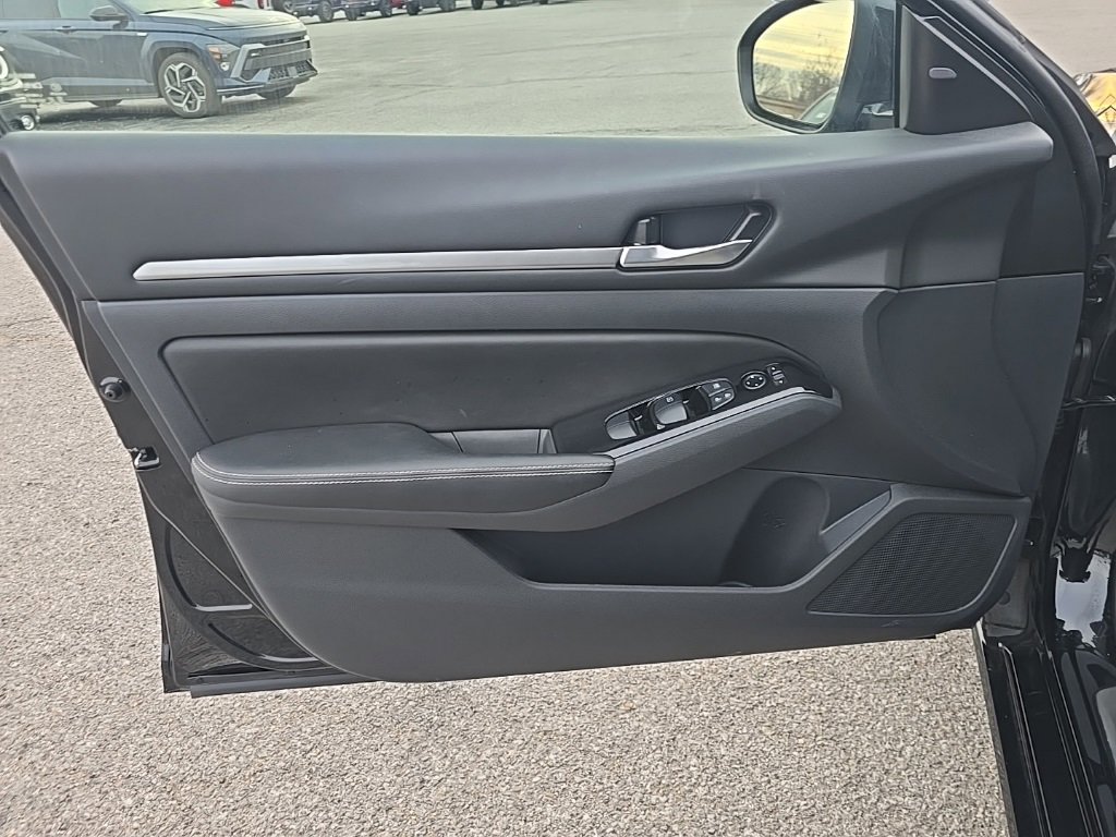 Used 2025 Nissan Altima 2.5 SL image 13