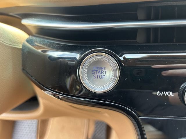 Used 2025 Genesis G80 2.5T AWD/4WD image 33