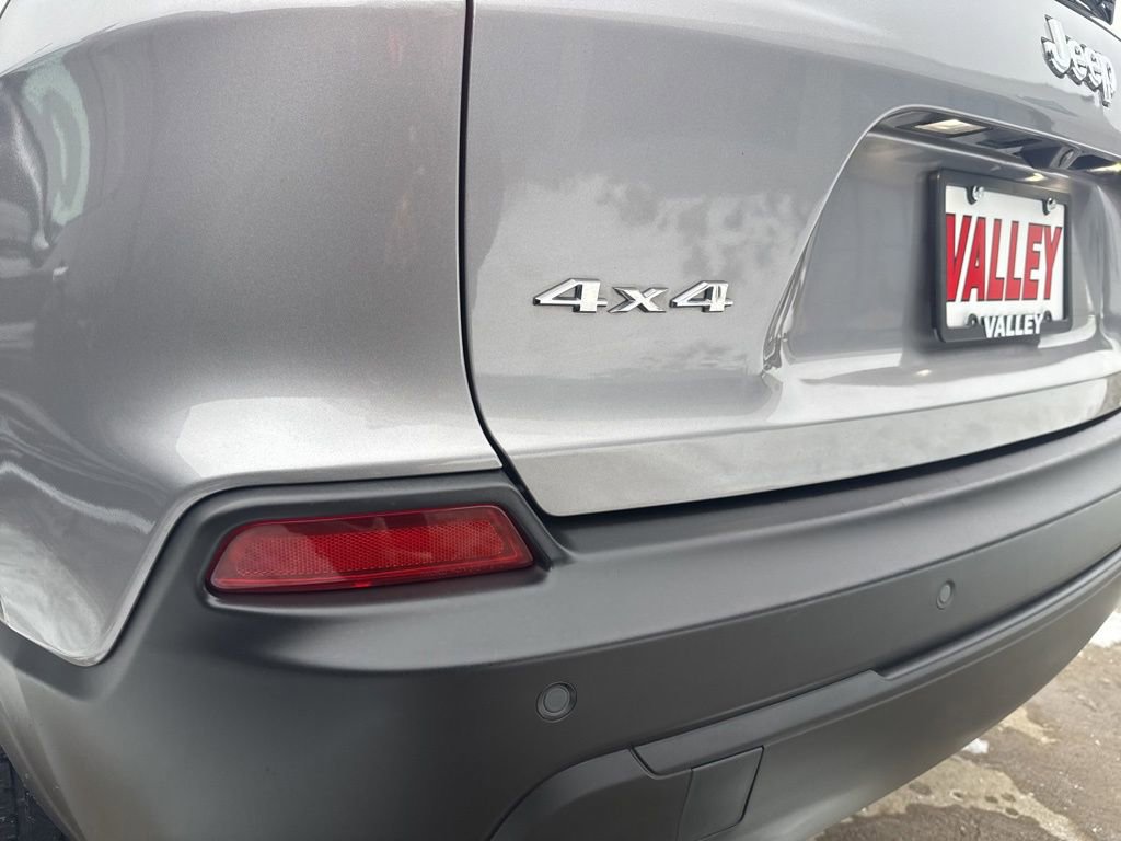 Used 2021 Jeep Cherokee Latitude Lux image 16