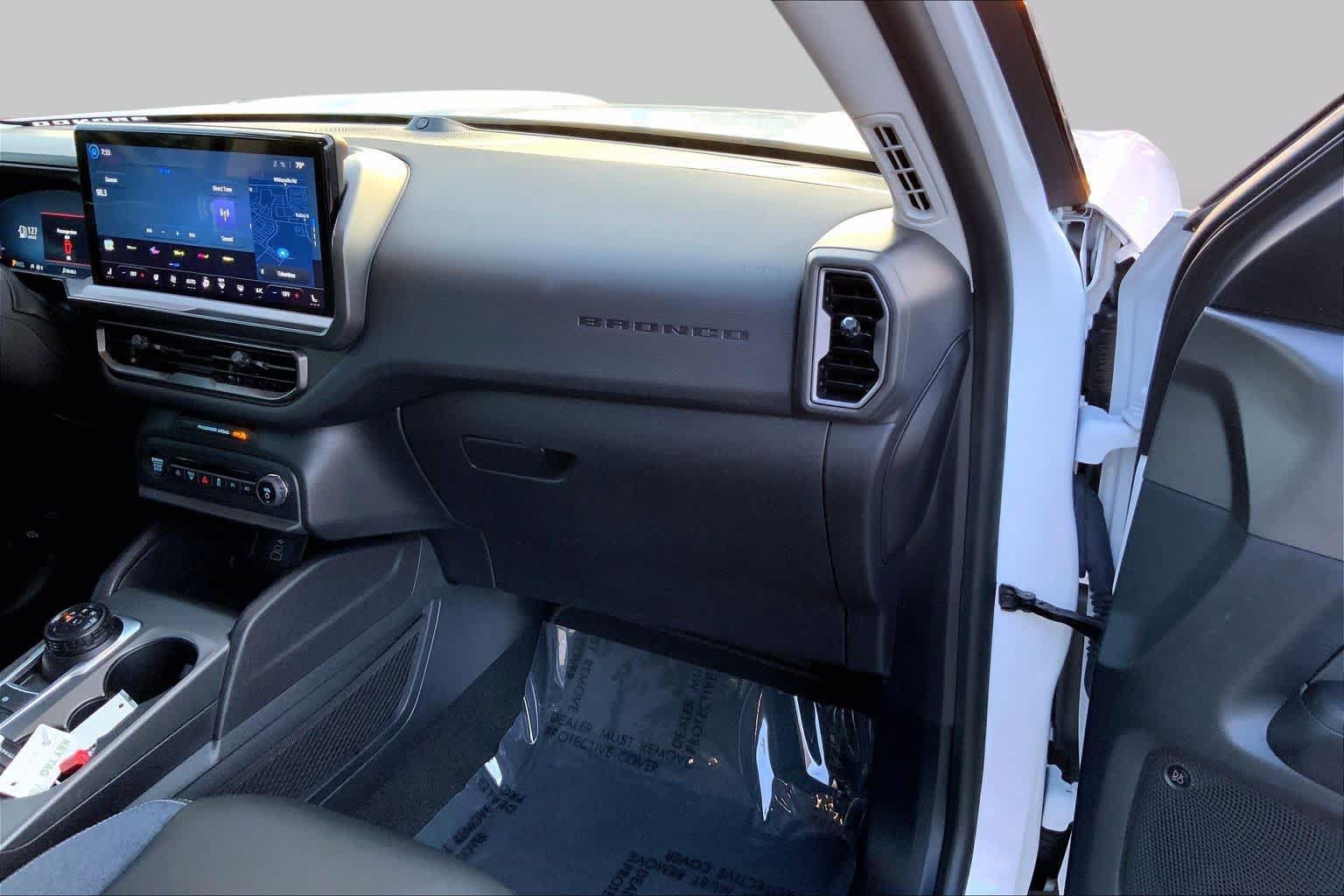 Used 2025 Ford Bronco Sport Outer Banks w/ Outer Banks Tech Package+ AWD/4WD image 16