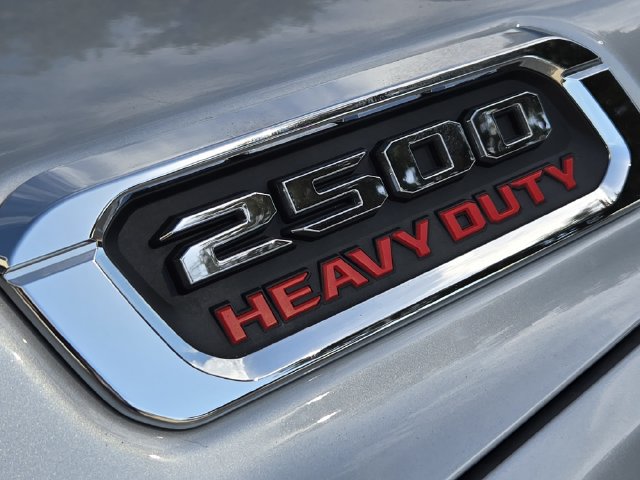 Used 2026 RAM 2500 Laramie AWD/4WD image 12
