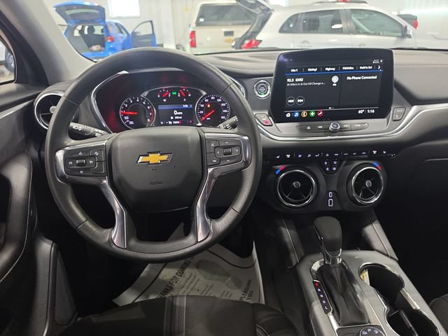 Used 2025 Chevrolet Blazer LT AWD/4WD image 10