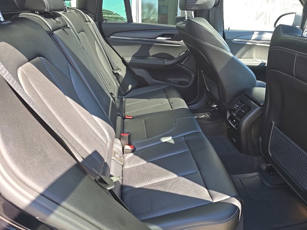 Used 2024 BMW X3 sDrive30i w/ Convenience Package image 25