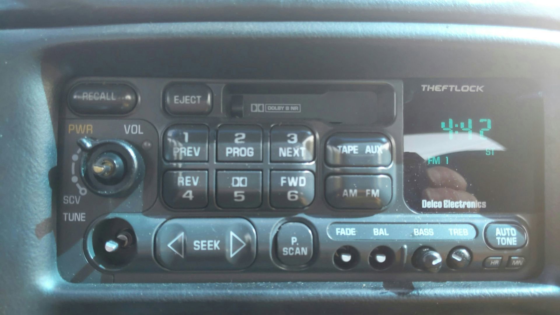 Used 1998 Chevrolet Corvette Coupe w/ Performance Handling Pkg image 22