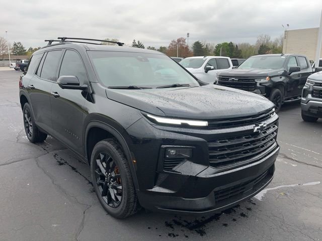 Certified 2024 Chevrolet Traverse LT w/ Midnight/Sport Edition FWD image 5
