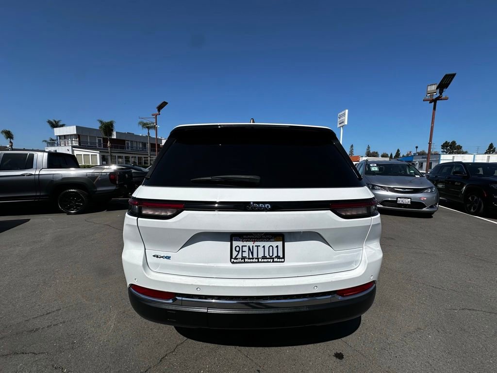 Used 2022 Jeep Grand Cherokee Limited 4xe w/ MOPAR Finishing Package AWD/4WD image 4