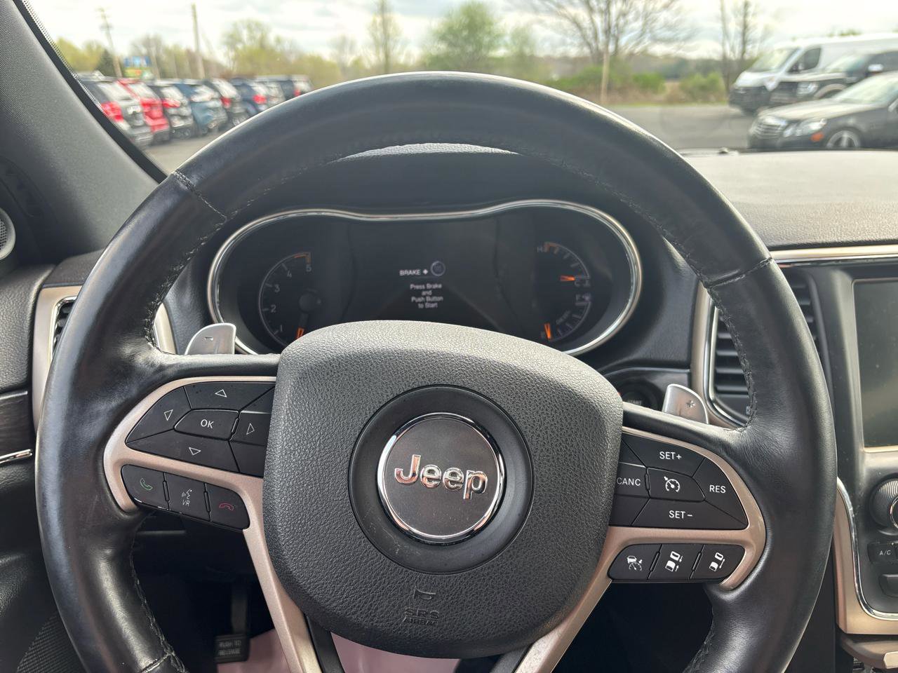 Used 2014 Jeep Grand Cherokee Limited w/ Luxury Group II AWD/4WD image 25