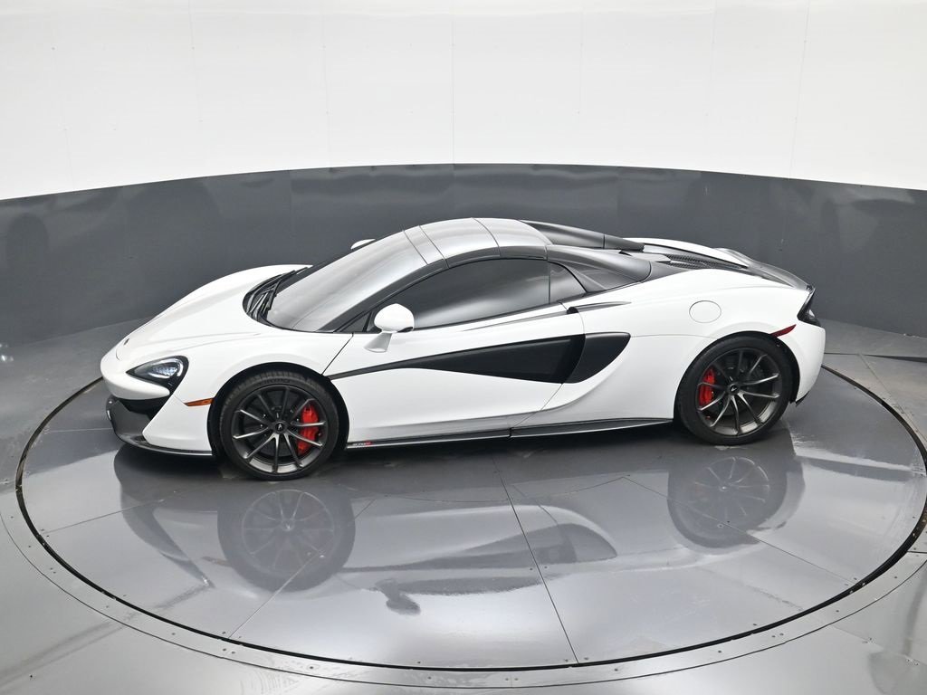 Used 2019 McLaren 570S Spider image 29