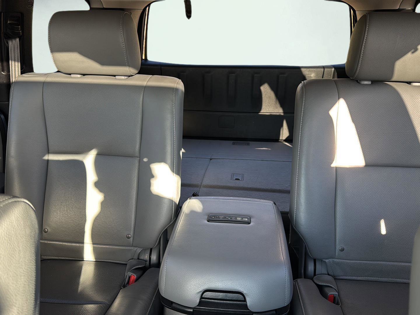 Used 2019 Toyota Sequoia Platinum AWD/4WD image 25