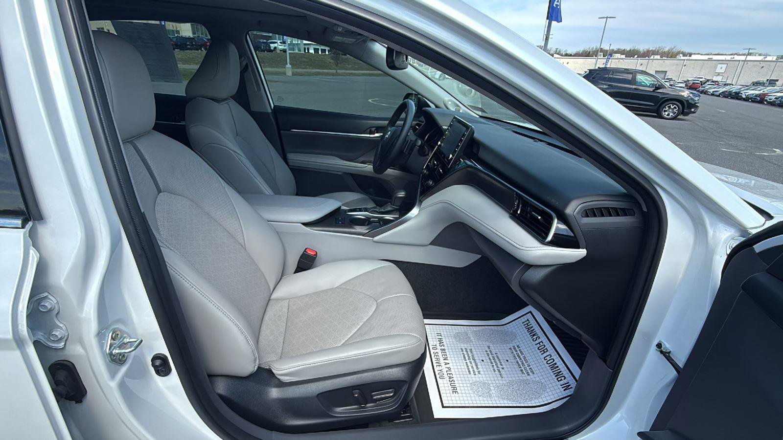 Used 2023 Toyota Camry XSE w/ Navigation Package FWD image 16
