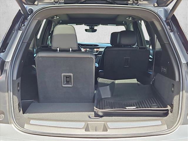 Used 2024 Cadillac XT6 Premium Luxury w/ Technology Package FWD image 10