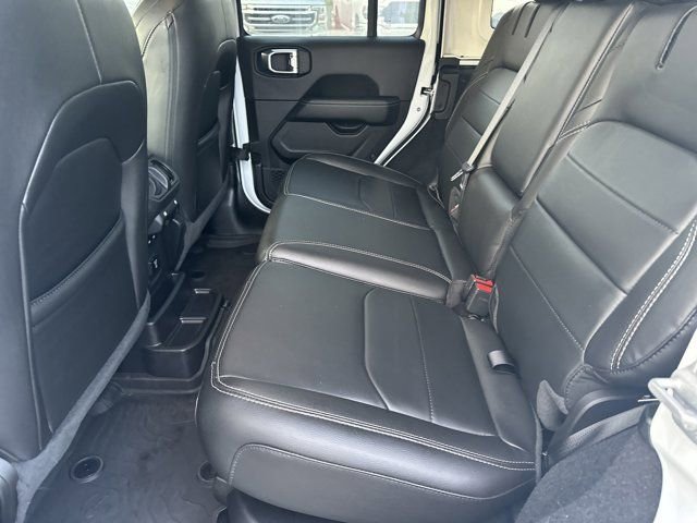 Used 2023 Jeep Wrangler Unlimited Sahara w/ Cold Weather Group image 22