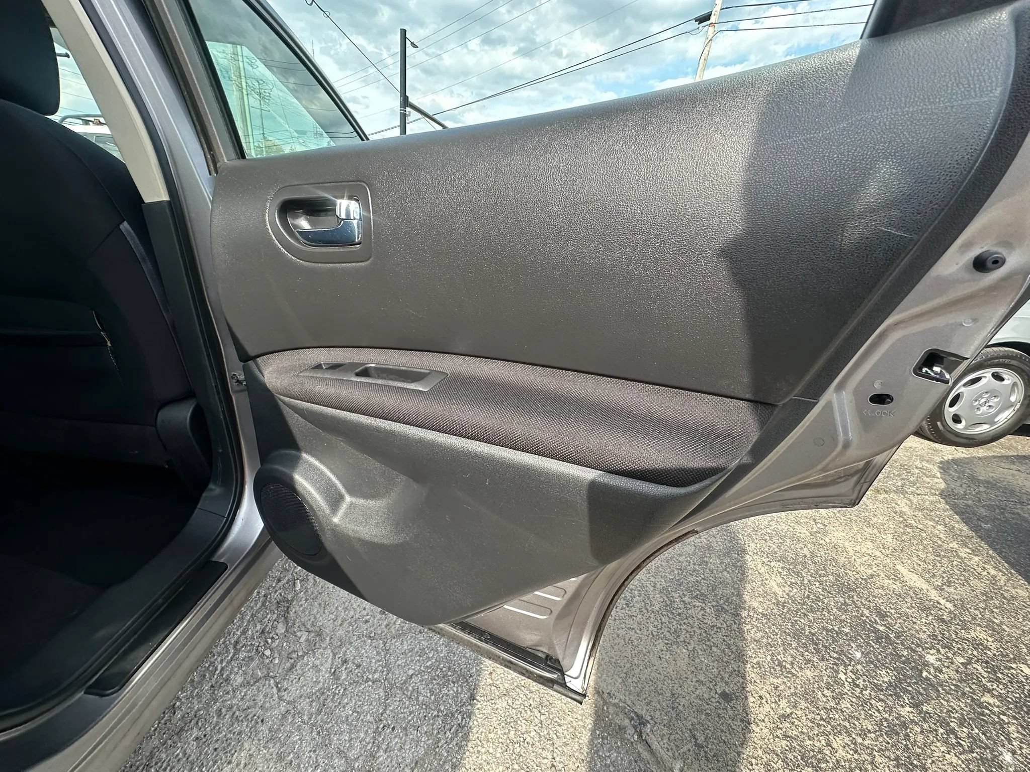 Used 2011 Nissan Rogue S FWD image 21