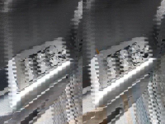 Used 2023 Toyota Tacoma 4x4 Double Cab image 8