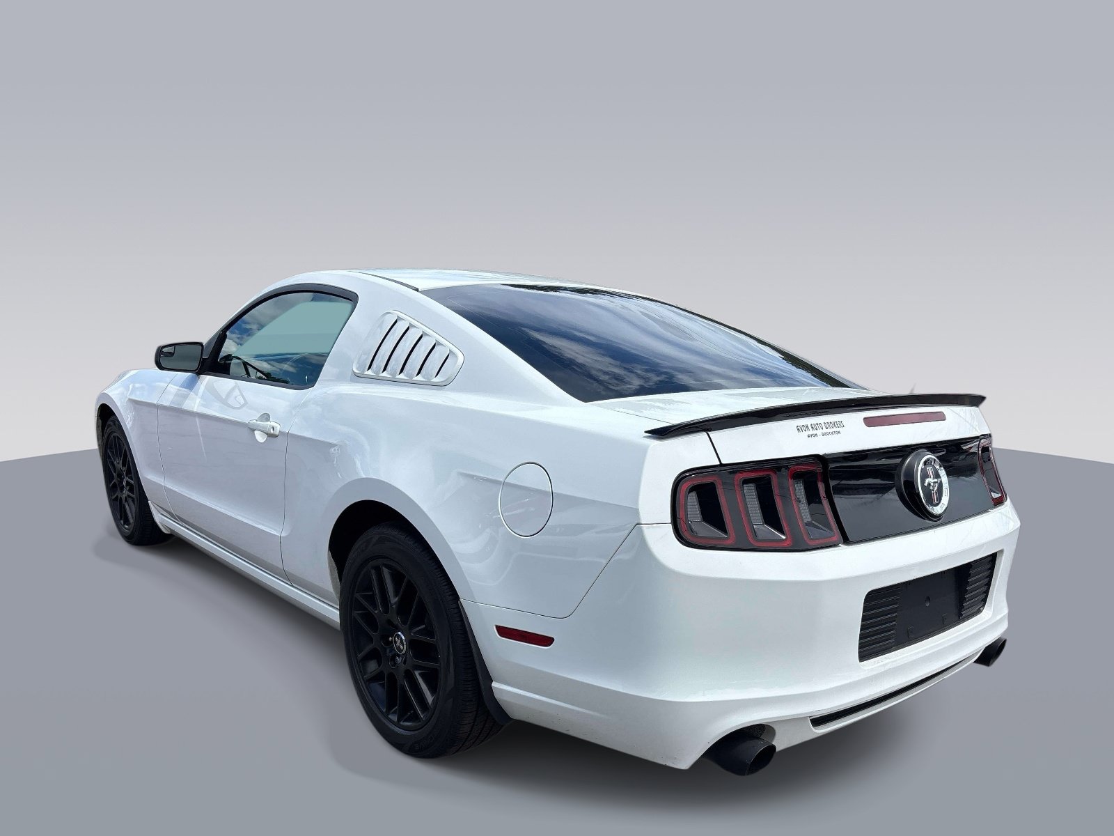 Used 2014 Ford Mustang Coupe w/ Equipment Group 102A RWD image 5