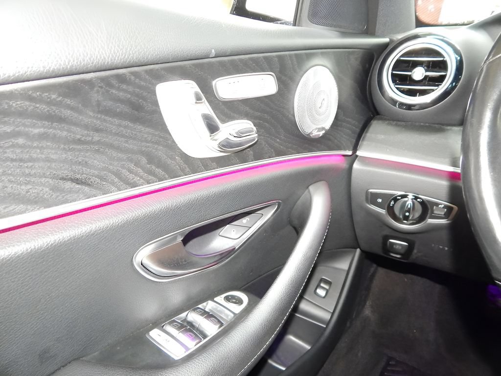 Used 2019 Mercedes-Benz E 300 4MATIC w/ Premium 1 Package image 24