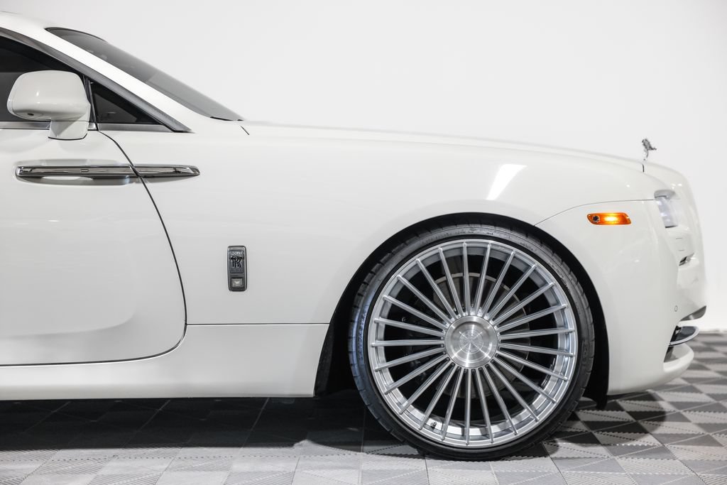 Used 2014 Rolls-Royce Wraith RWD image 4