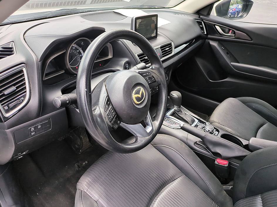Used 2016 MAZDA MAZDA3 i Sport w/ Preferred Equipment Package FWD image 15
