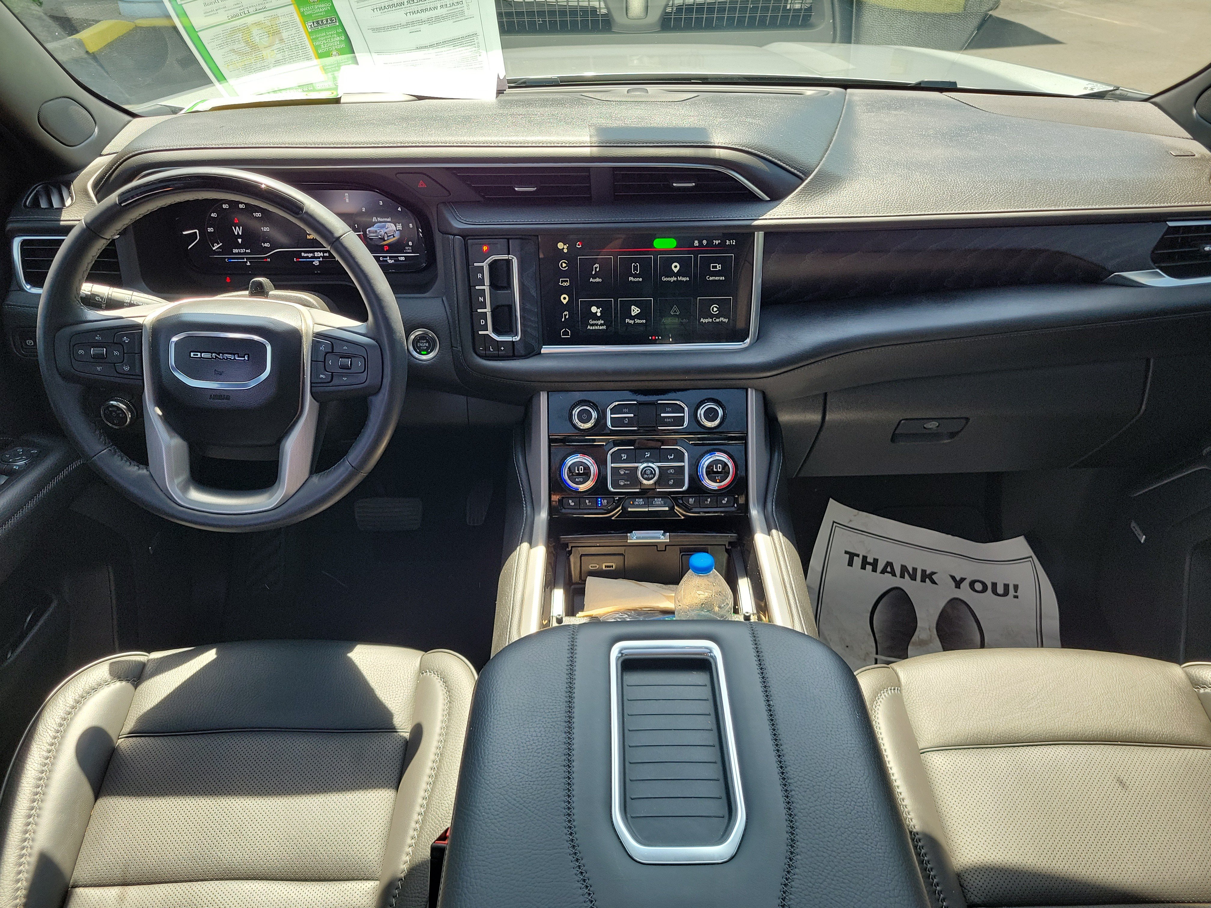 Used 2024 GMC Yukon Denali w/ Advanced Technology Package AWD/4WD image 10