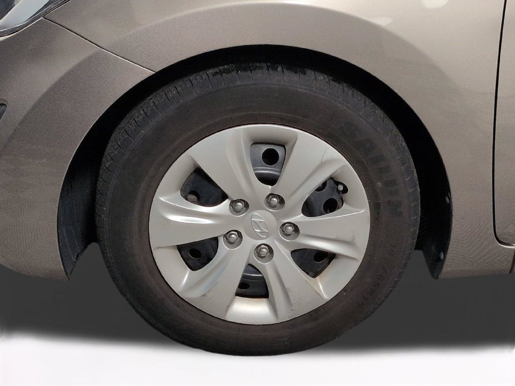 Used 2016 Hyundai Elantra SE FWD image 11