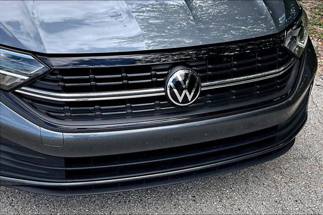 Certified 2024 Volkswagen Jetta Sport FWD image 11