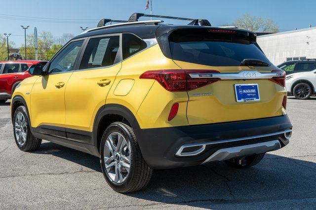 Used 2023 Kia Seltos S w/ Navigation Package AWD/4WD image 8