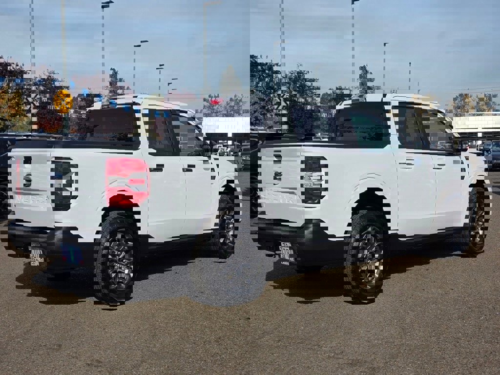 Used 2024 Ford Maverick XLT image 29