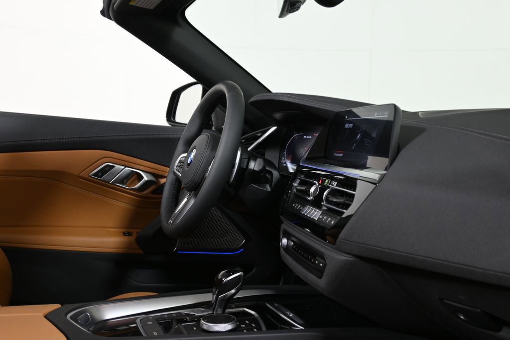 Used 2025 BMW Z4 M40i w/ Premium Package image 37