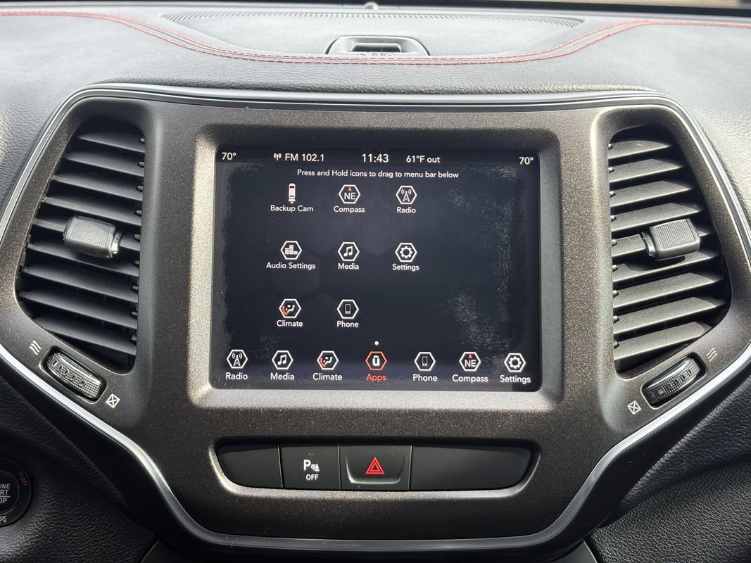 Used 2019 Jeep Cherokee Trailhawk AWD/4WD image 20