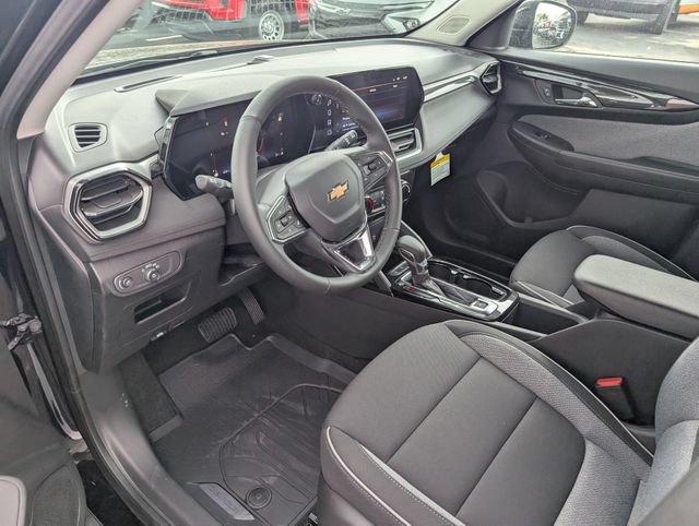 New 2026 Chevrolet TrailBlazer LT w/ LT Cold Weather Package FWD image 11