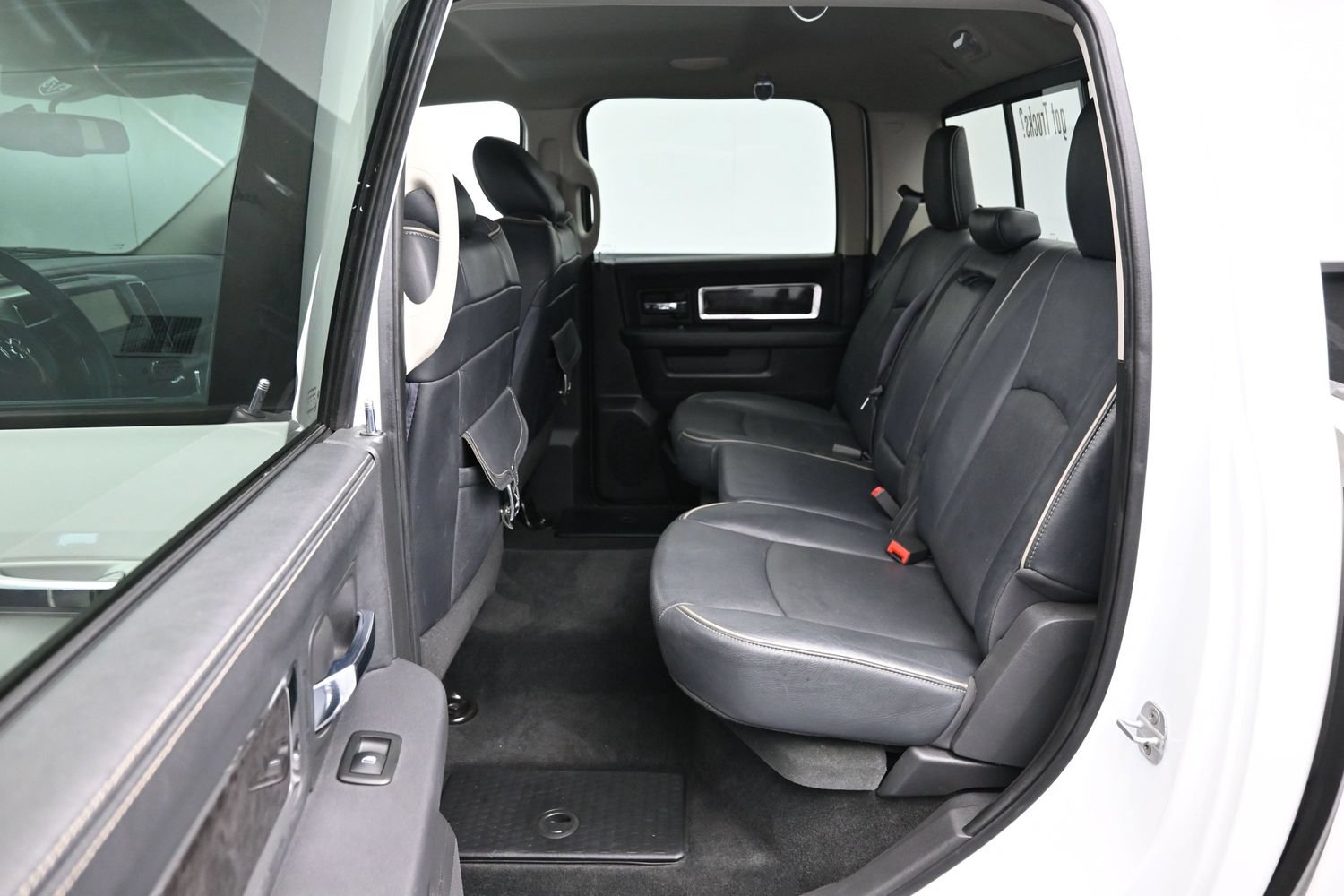 Used 2012 RAM 1500 Limited RWD image 11