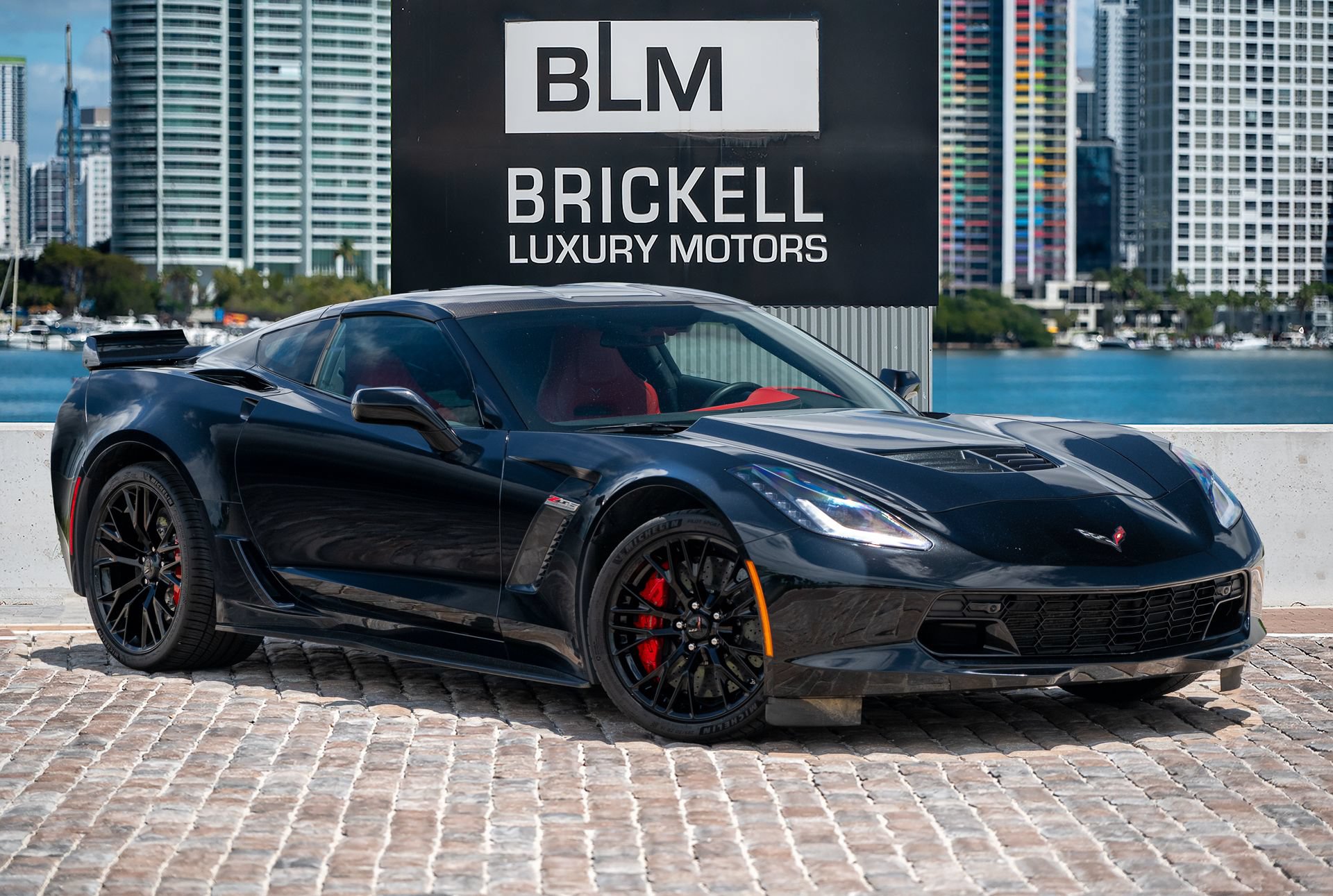 Used 2016 Chevrolet Corvette Z06 w/ 3LZ Preferred Equipment Group RWD image 1