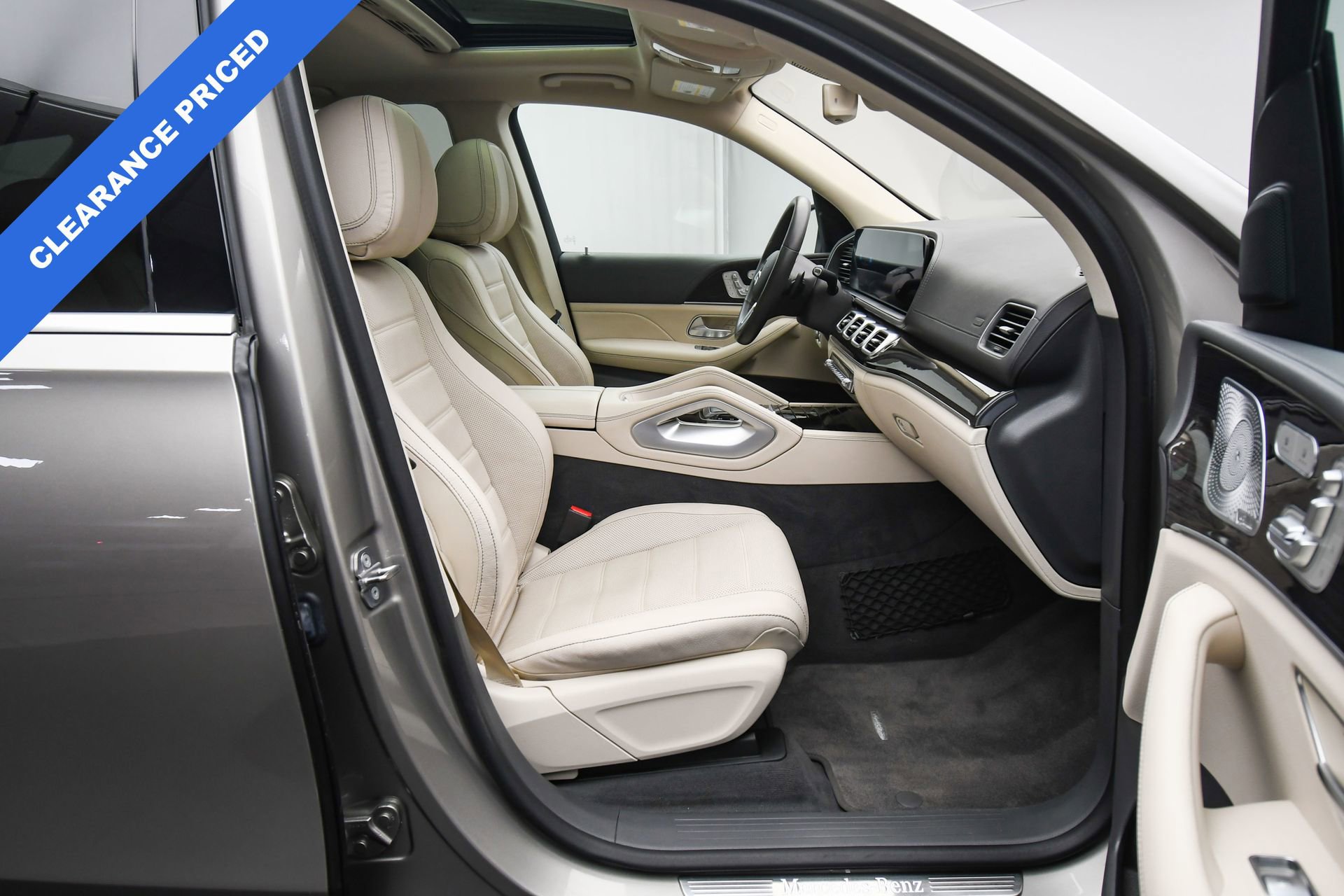 Used 2020 Mercedes-Benz GLE 450 4MATIC image 48