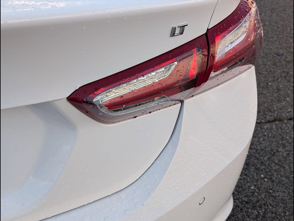 Used 2024 Chevrolet Malibu LT image 23