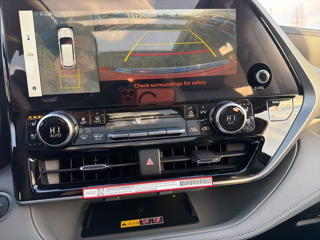 New 2026 Toyota Highlander Platinum image 11